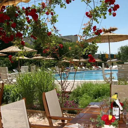 Joya Park * Golden Sands